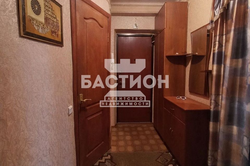 Продаётся 3-комнатная квартира, 56.7 м²