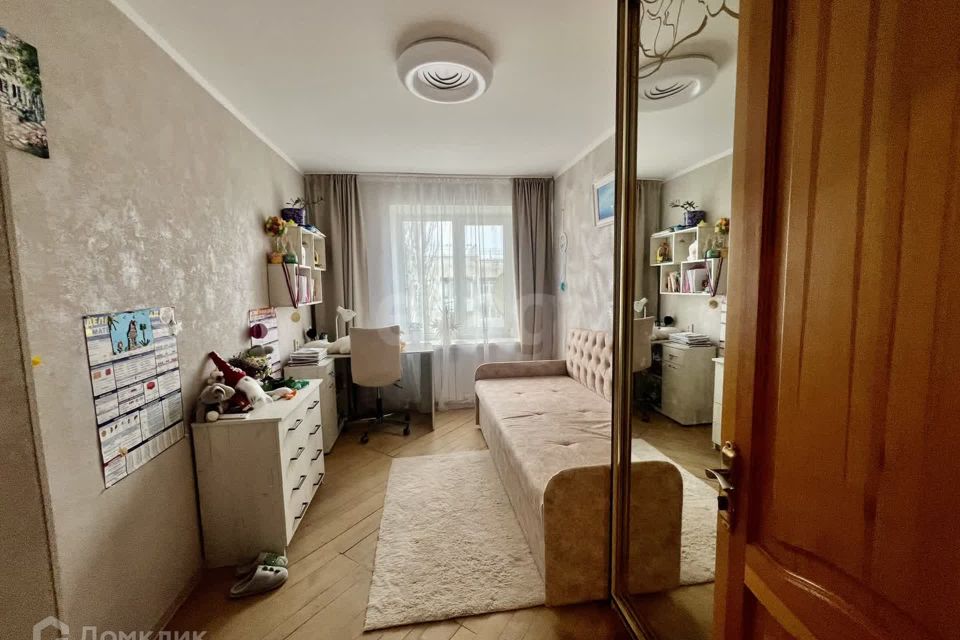 Продаётся 3-комнатная квартира, 59.5 м²