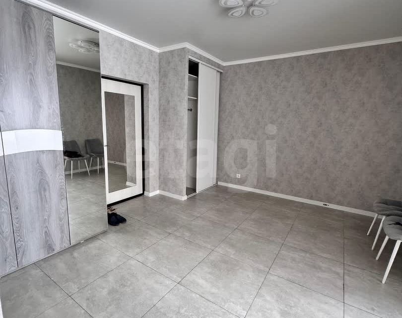 Продаётся 1-комнатная квартира, 35.7 м²