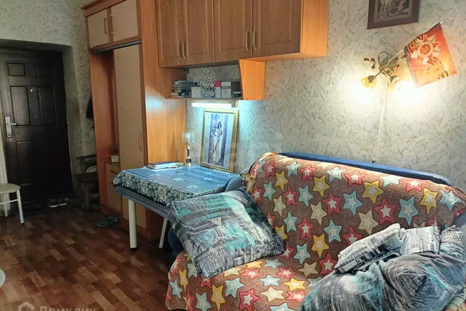 Продаётся комната в 1-комн. квартире, 12.9 м²