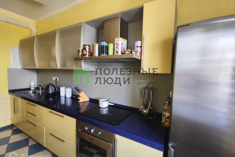 Продаётся 4-комнатная квартира, 120 м²