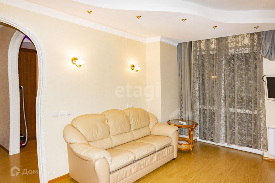 Продаётся 1-комнатная квартира, 52 м²