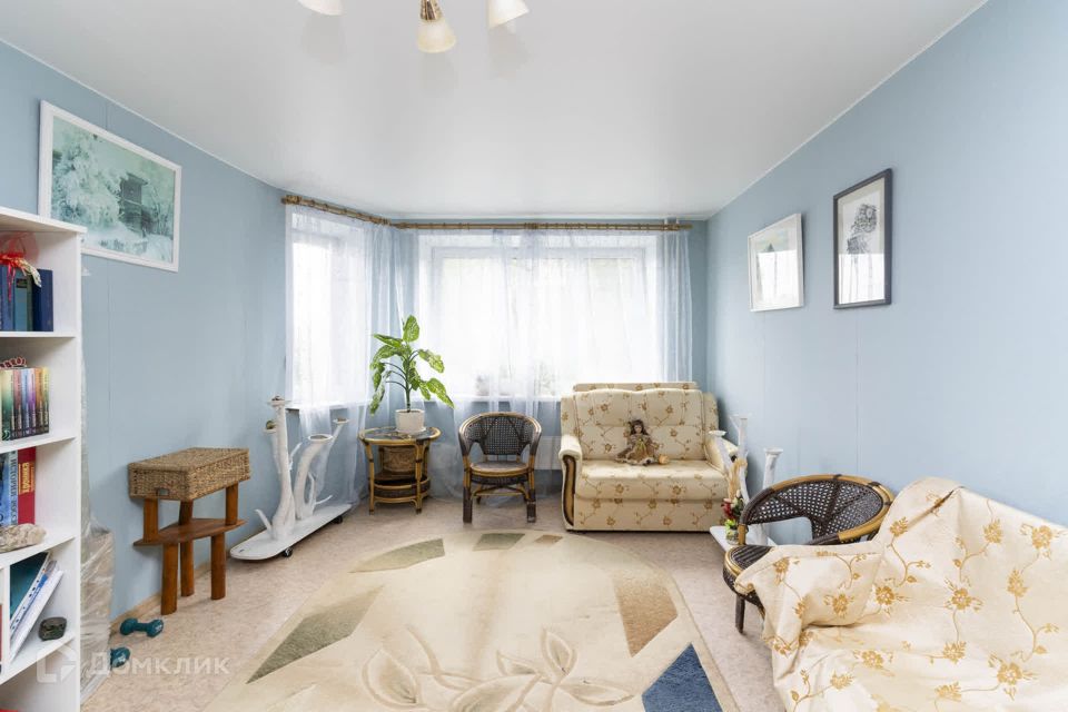 Продаётся 2-комнатная квартира, 75.8 м²