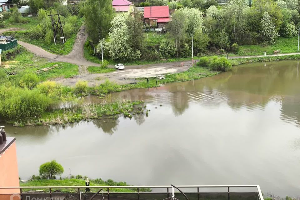 Продаётся 3-комнатная квартира, 131.8 м²