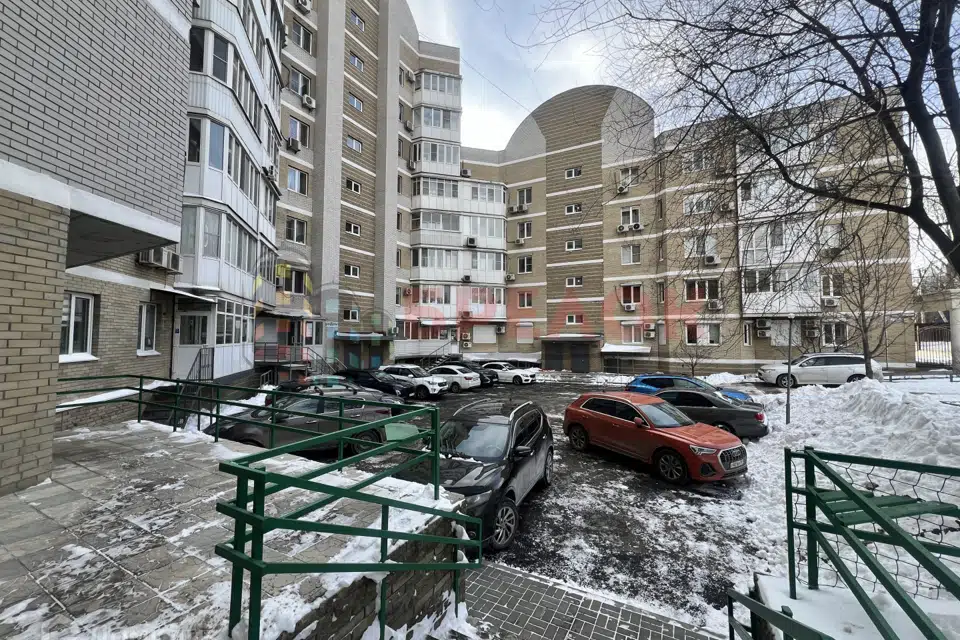 Продаётся 1-комнатная квартира, 56 м²