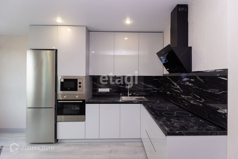 Продаётся 1-комнатная квартира, 41.2 м²