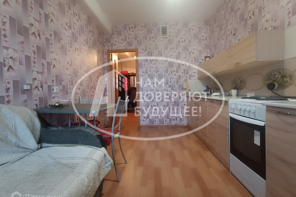 Продаётся 1-комнатная квартира, 37.3 м²