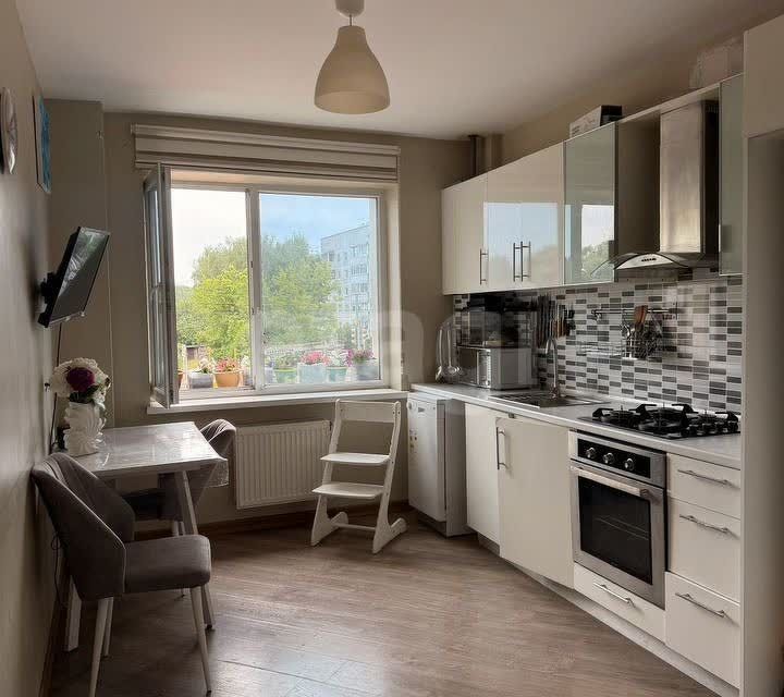 Продаётся 1-комнатная квартира, 43.7 м²