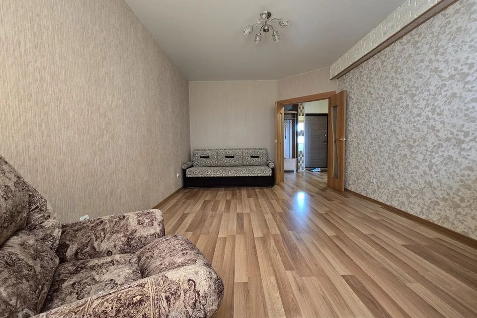 Сдаётся 1-комнатная квартира, 42 м²