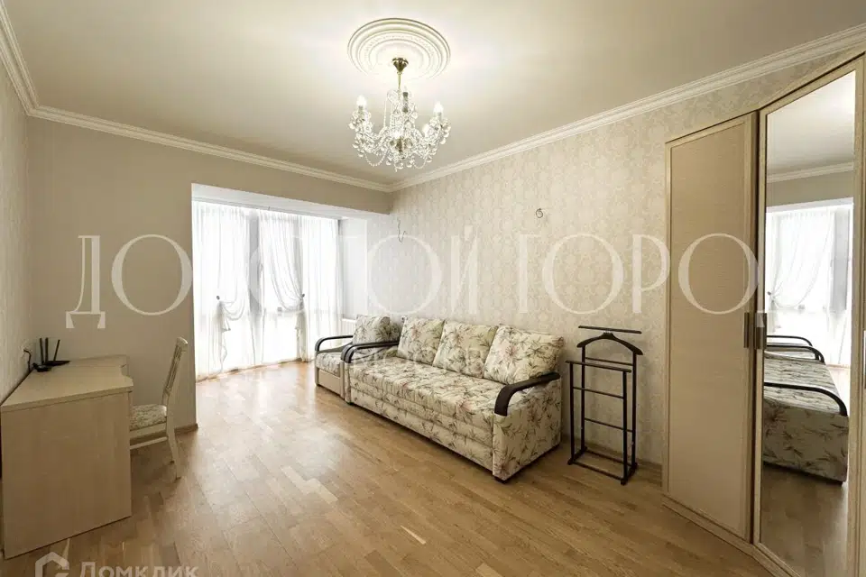 Продаётся 3-комнатная квартира, 119 м²