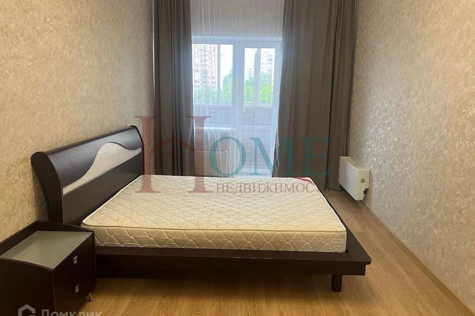 Сдаётся 2-комнатная квартира, 75 м²