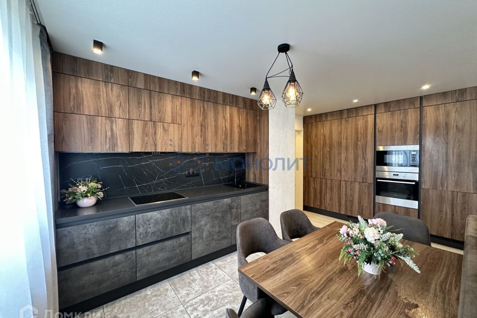 Продаётся 4-комнатная квартира, 93.3 м²
