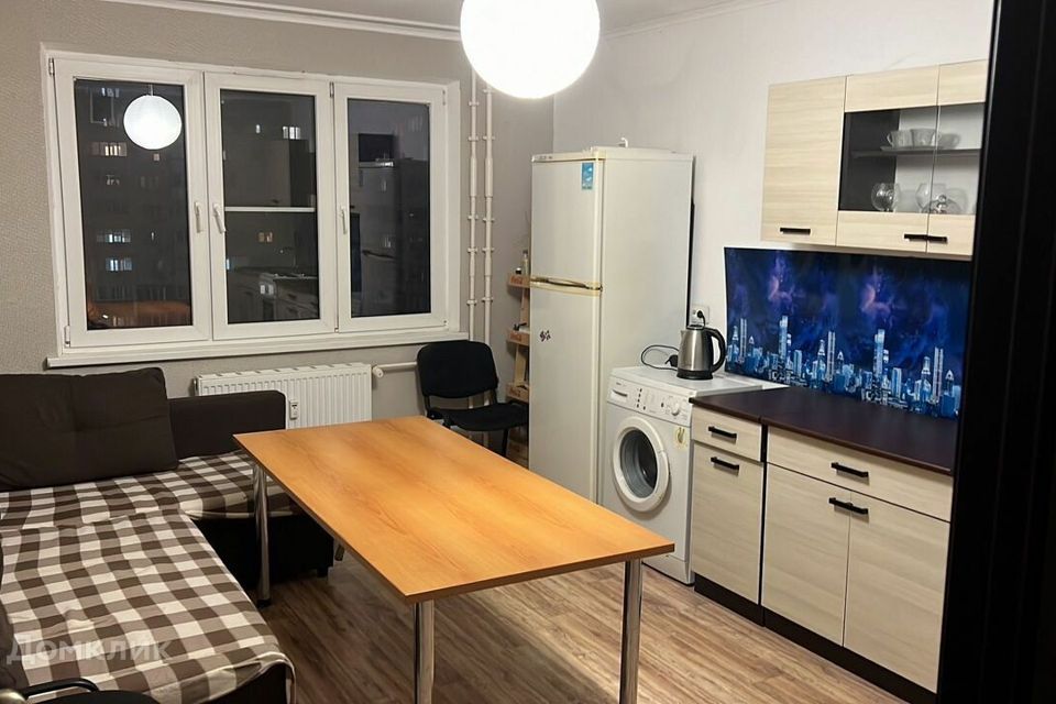 Продаётся 2-комнатная квартира, 65 м²