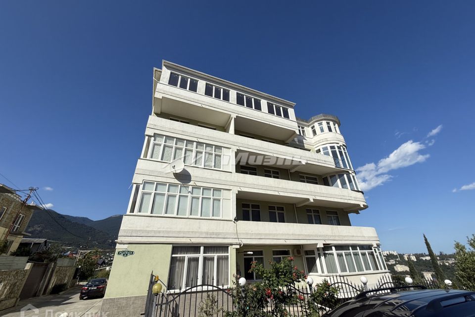 Продаётся студия, 50 м²
