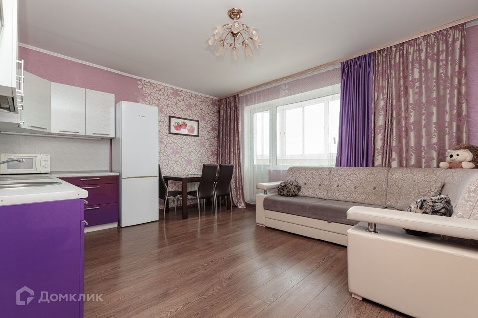 Продаётся 3-комнатная квартира, 63.8 м²