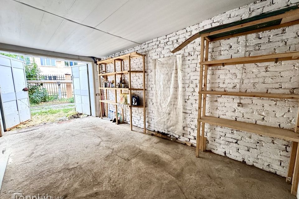 Продаётся бокс, 18 м²