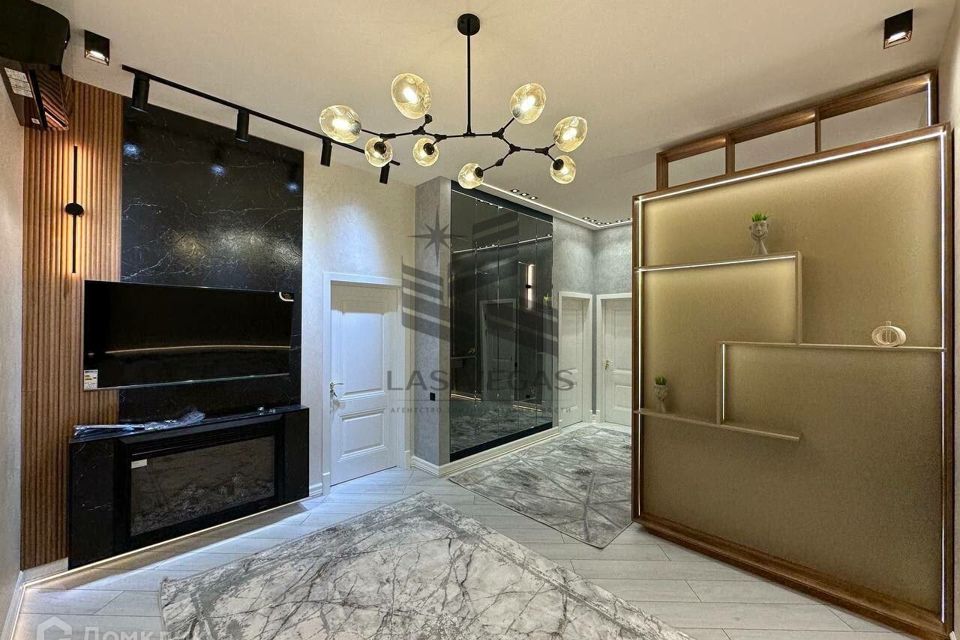 Сдаётся 3-комнатная квартира, 98 м²