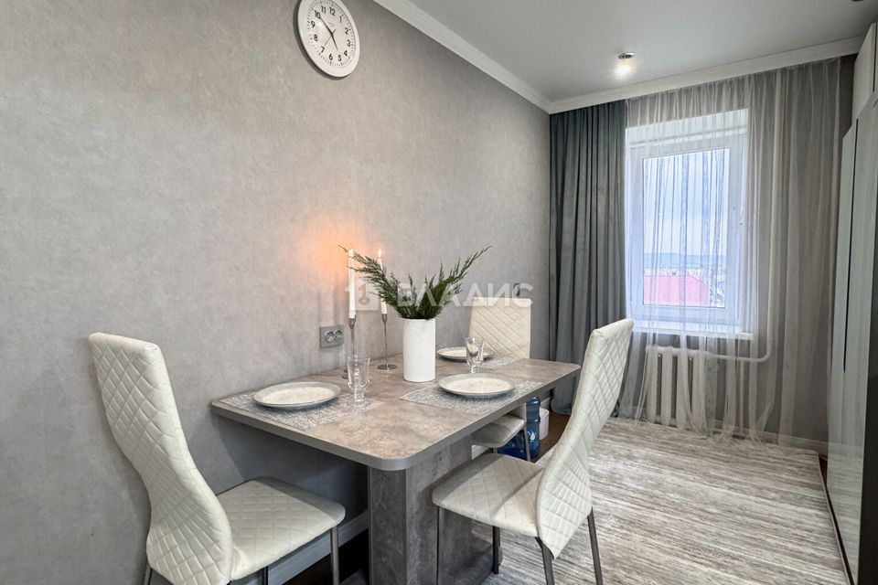 Продаётся 4-комнатная квартира, 75.8 м²