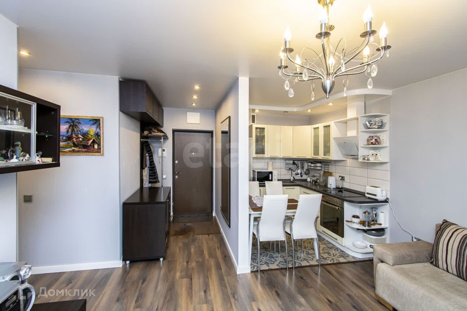 Сдаётся 2-комнатная квартира, 61 м²