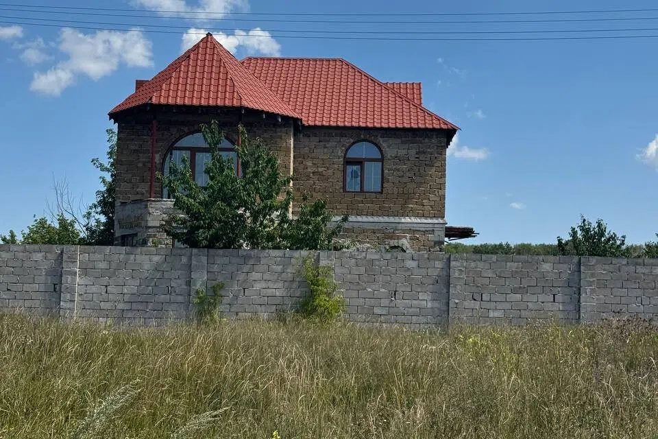 Продаётся 2-этажный дом, 243 м²