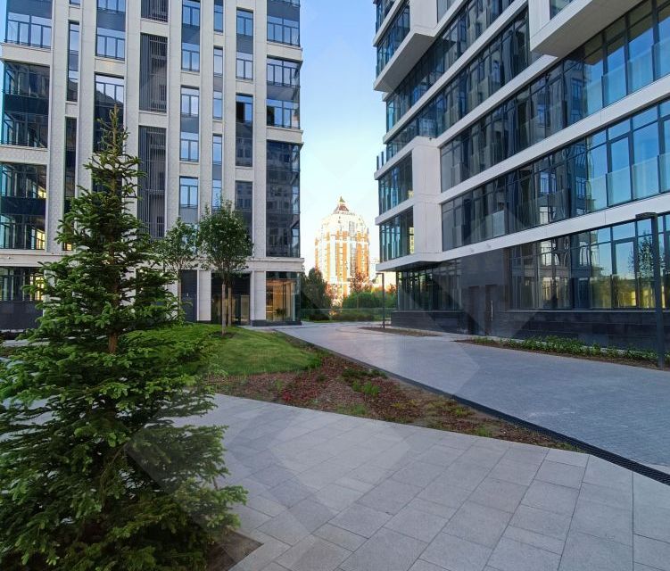 Продаётся 5-комнатная квартира, 136 м²