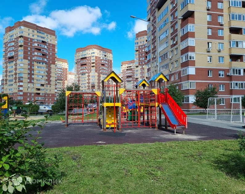 Продаётся 1-комнатная квартира, 42 м²