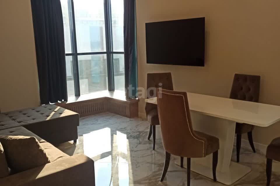 Сдаётся 3-комнатная квартира, 90 м²