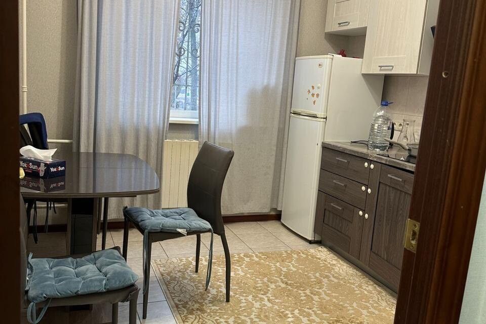 Продаётся 1-комнатная квартира, 39.3 м²
