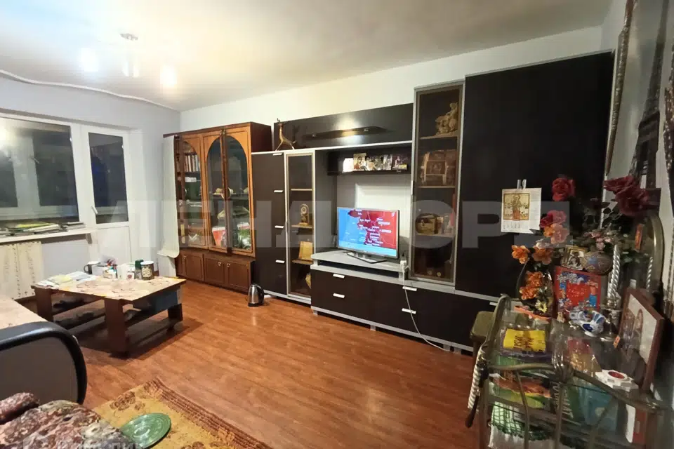 Продаётся 3-комнатная квартира, 59.5 м²