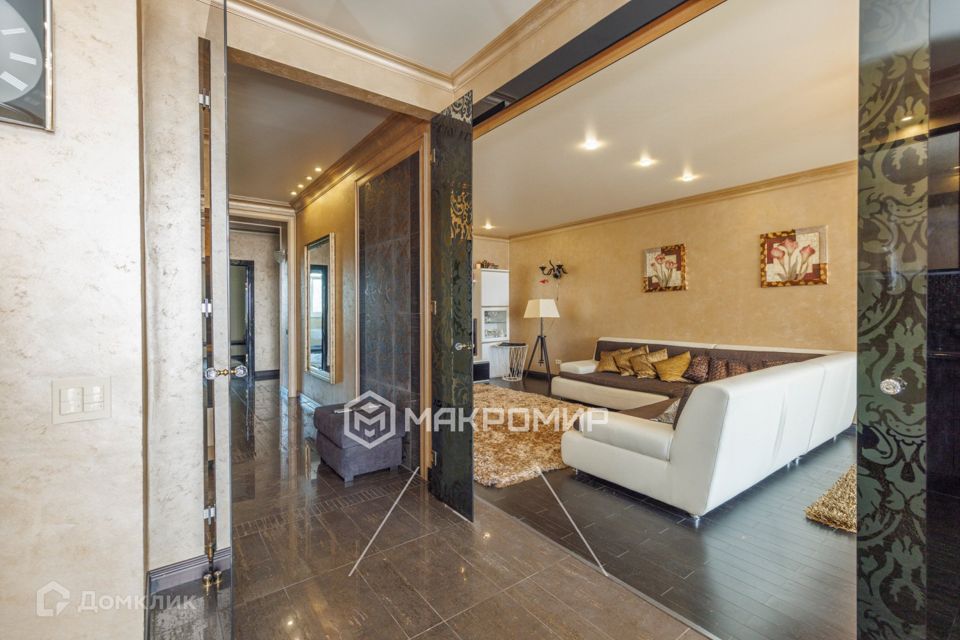 Продаётся 3-комнатная квартира, 99.5 м²