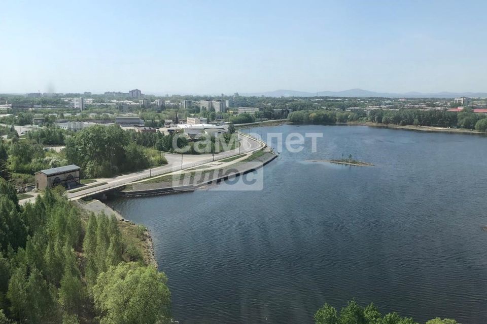 Продаётся 2-комнатная квартира, 52.4 м²