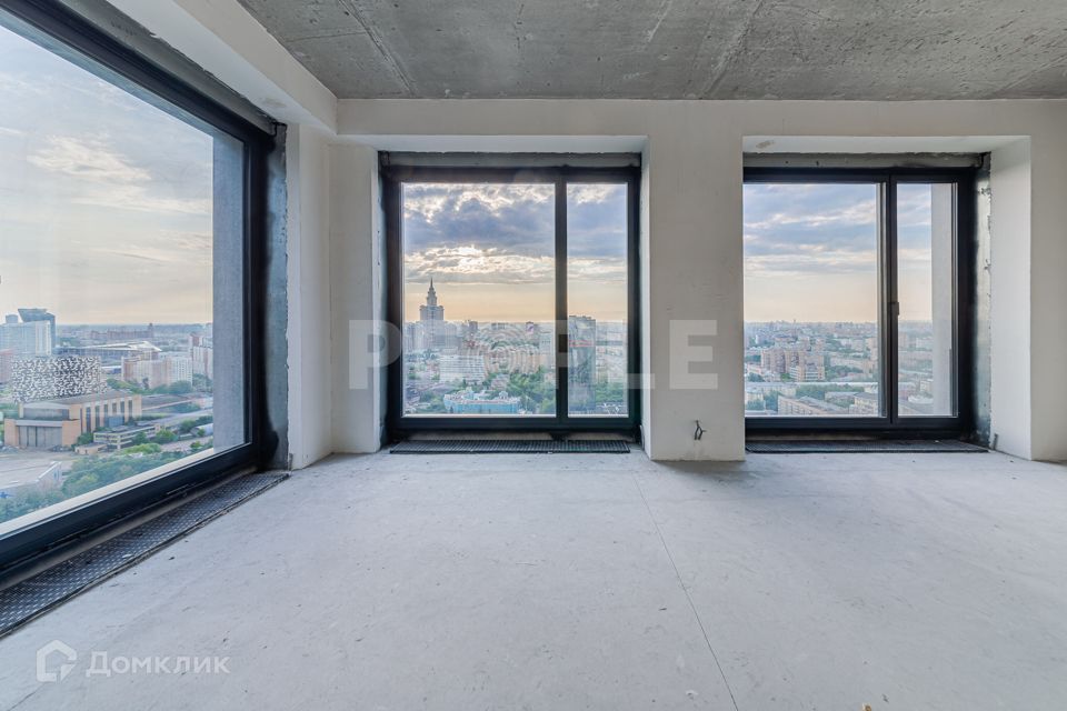 Продаётся 5-комнатная квартира, 166.3 м²