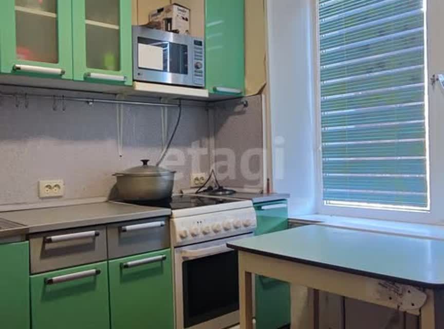 Продаётся 3-комнатная квартира, 58.4 м²
