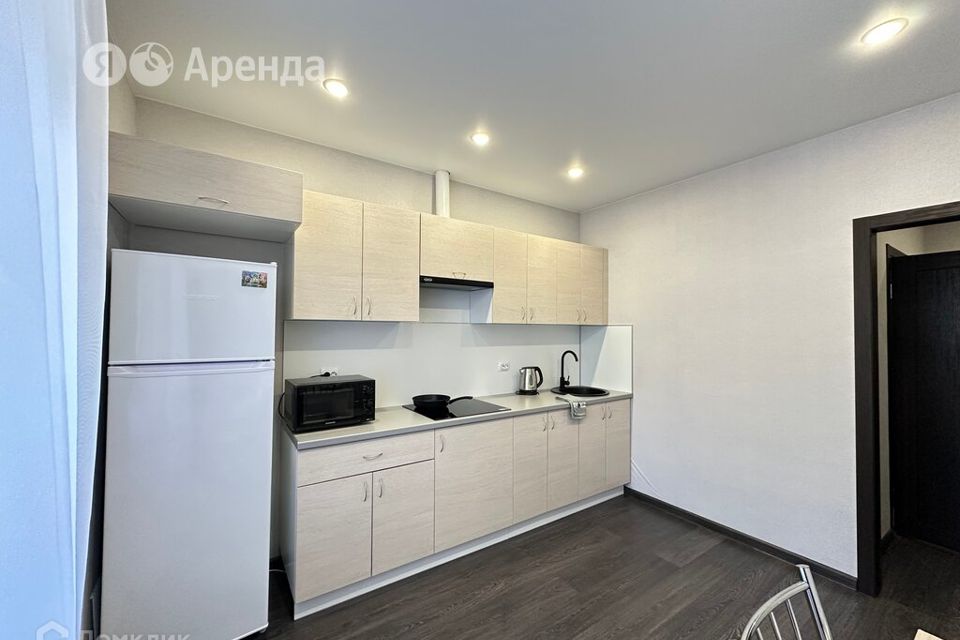 Сдаётся 1-комнатная квартира, 38 м²