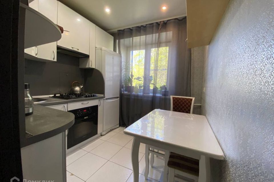 Продаётся 2-комнатная квартира, 42.7 м²