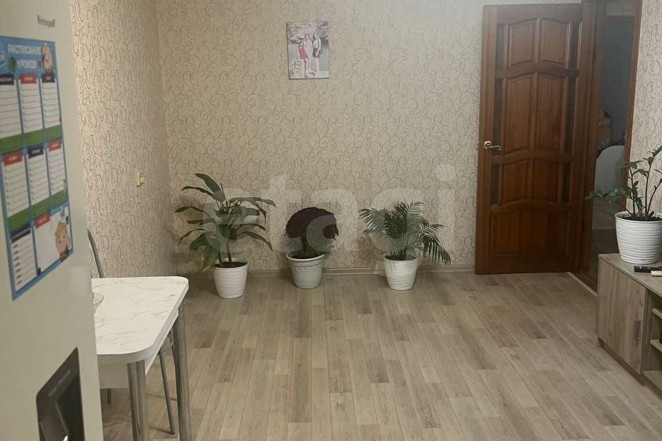 Продаётся 3-комнатная квартира, 61 м²