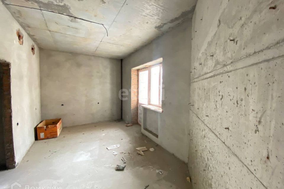 Продаётся 2-комнатная квартира, 105 м²