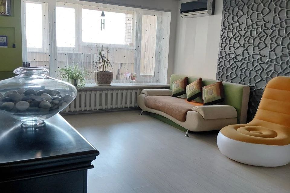 Продаётся 3-комнатная квартира, 82.2 м²