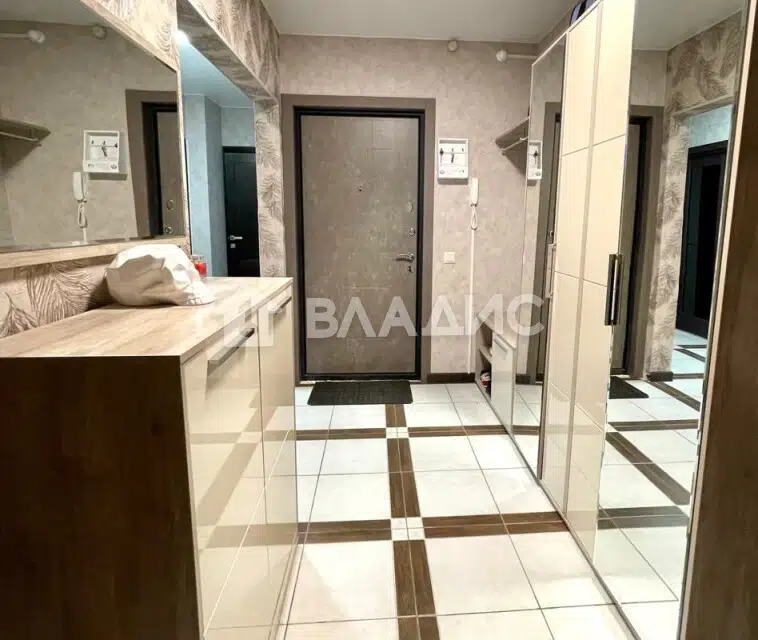 Продаётся 3-комнатная квартира, 83 м²