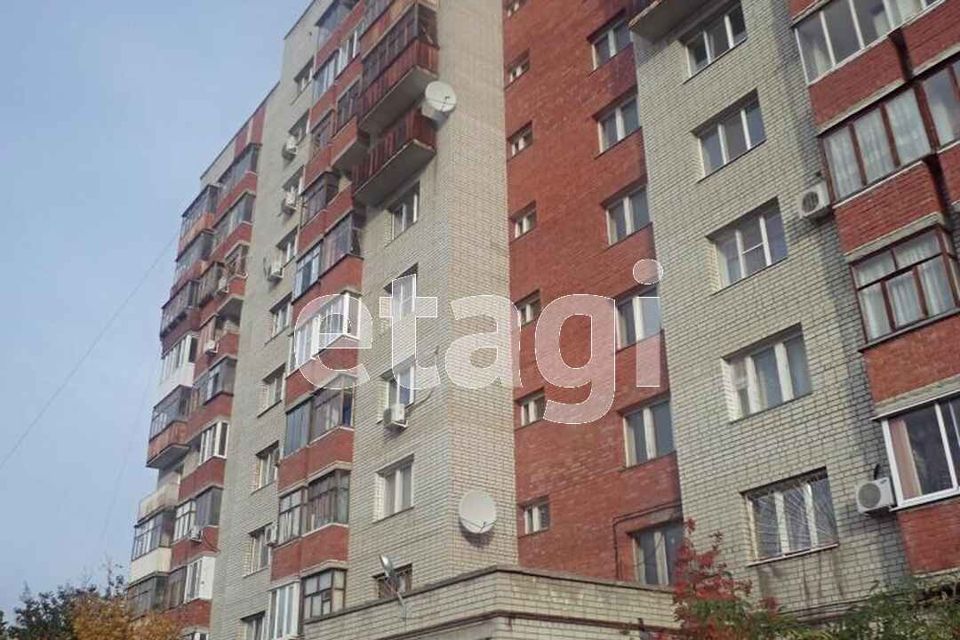 Продаётся 3-комнатная квартира, 111.1 м²