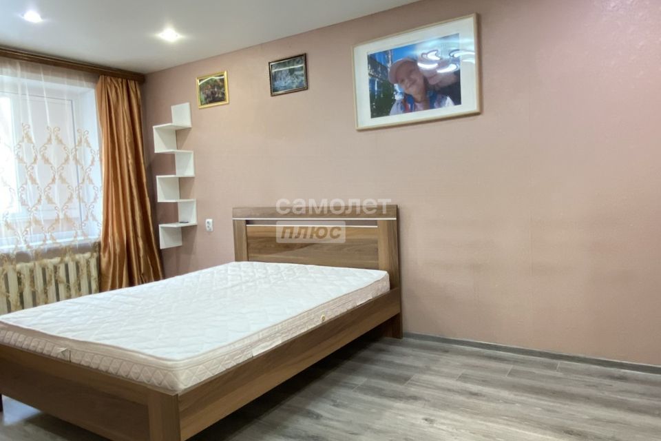 Продаётся 1-комнатная квартира, 35.2 м²