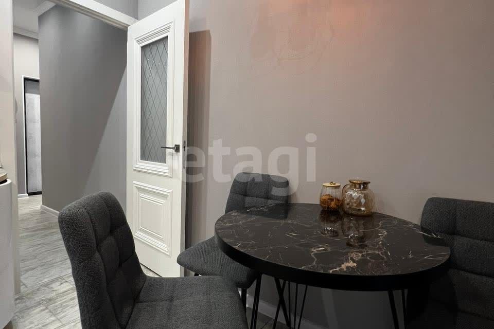 Продаётся 1-комнатная квартира, 47 м²