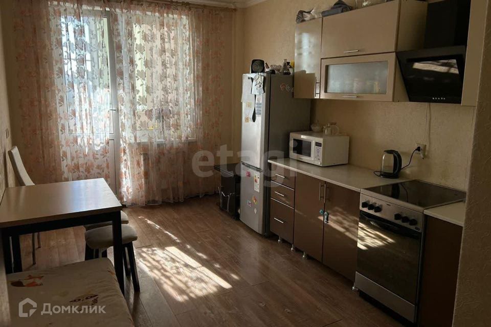 Продаётся 1-комнатная квартира, 42.6 м²