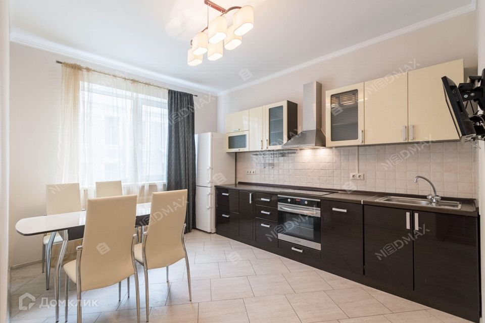 Продаётся 1-комнатная квартира, 50.6 м²