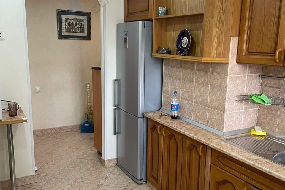 Продаётся 4-комнатная квартира, 76.8 м²