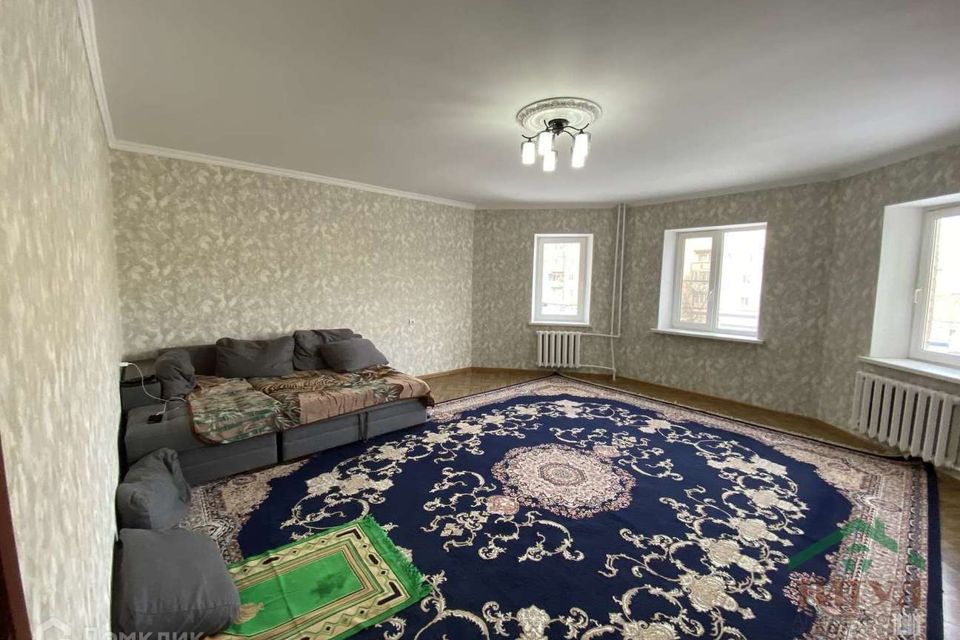 Продаётся 4-комнатная квартира, 97.9 м²