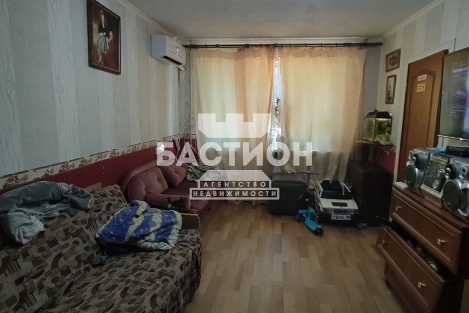 Продаётся 4-комнатная квартира, 60 м²