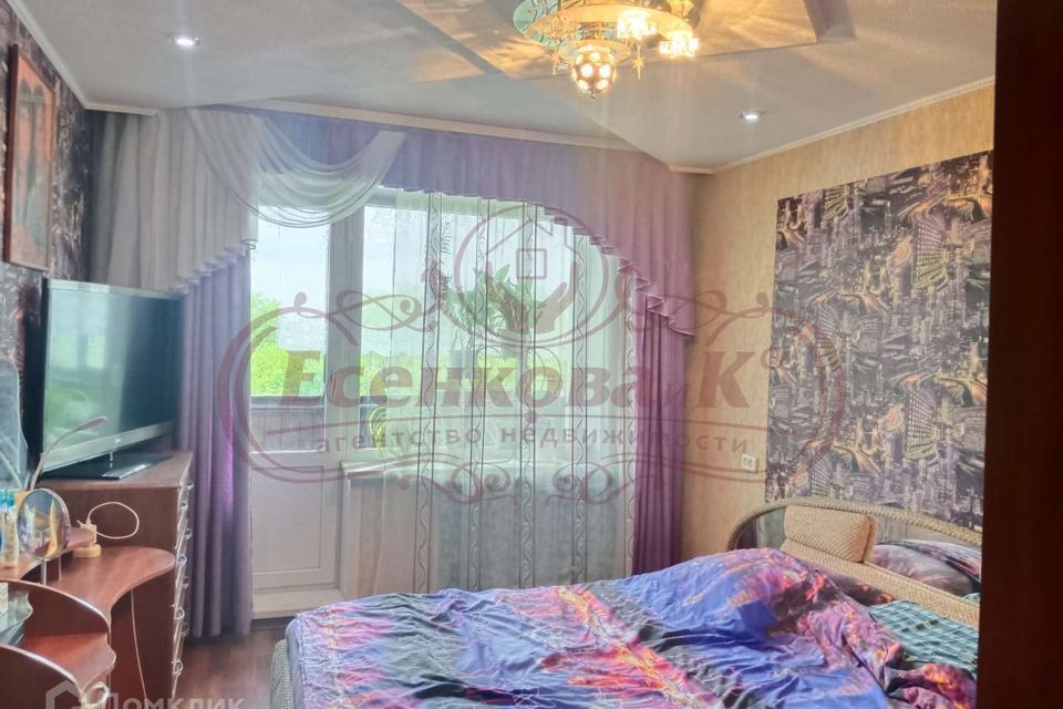 Продаётся 4-комнатная квартира, 75.2 м²