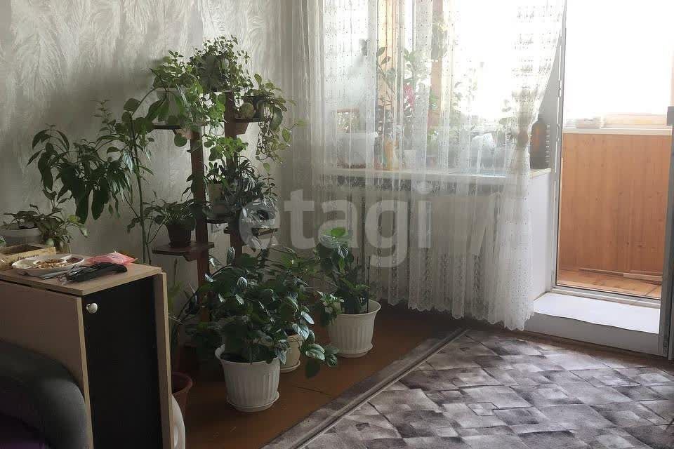 Продаётся 3-комнатная квартира, 58.3 м²