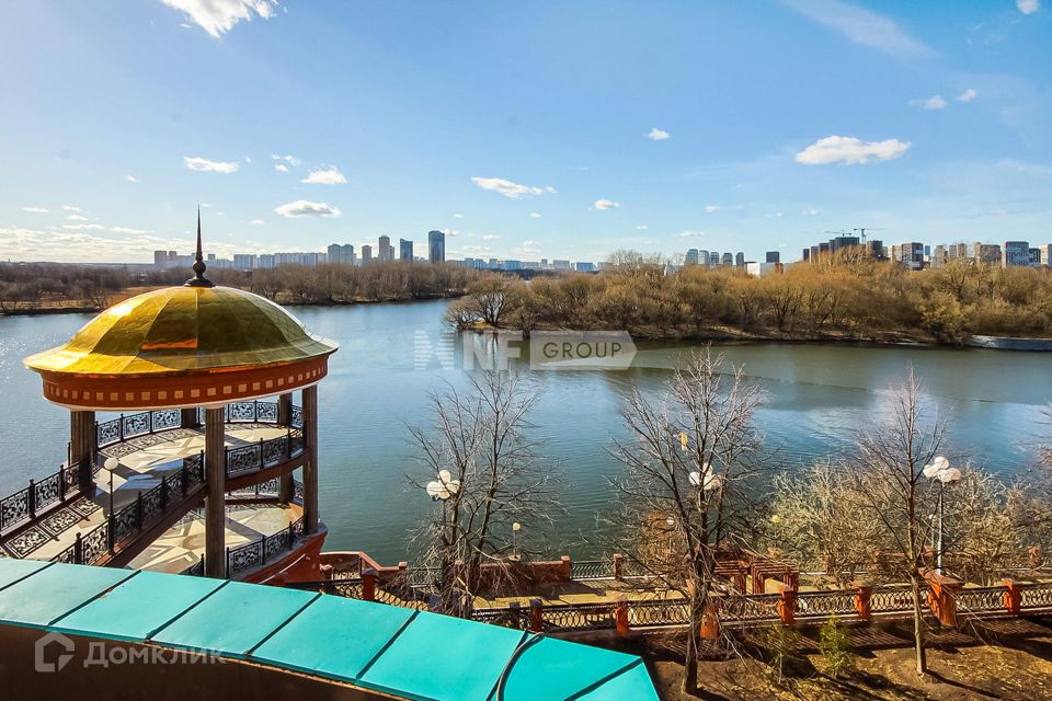 Продаётся 6-комнатная квартира, 510 м²